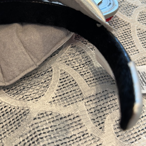 Disney Parks Marvel Mighty Thor Ear Headband for Adults-Thor: Love & Thunder - Picture 6 of 7